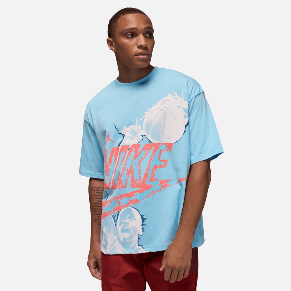 Jordan Reissue Oversized Short Sleeve T-Shirt Blue Chill - Picture 2 of 3